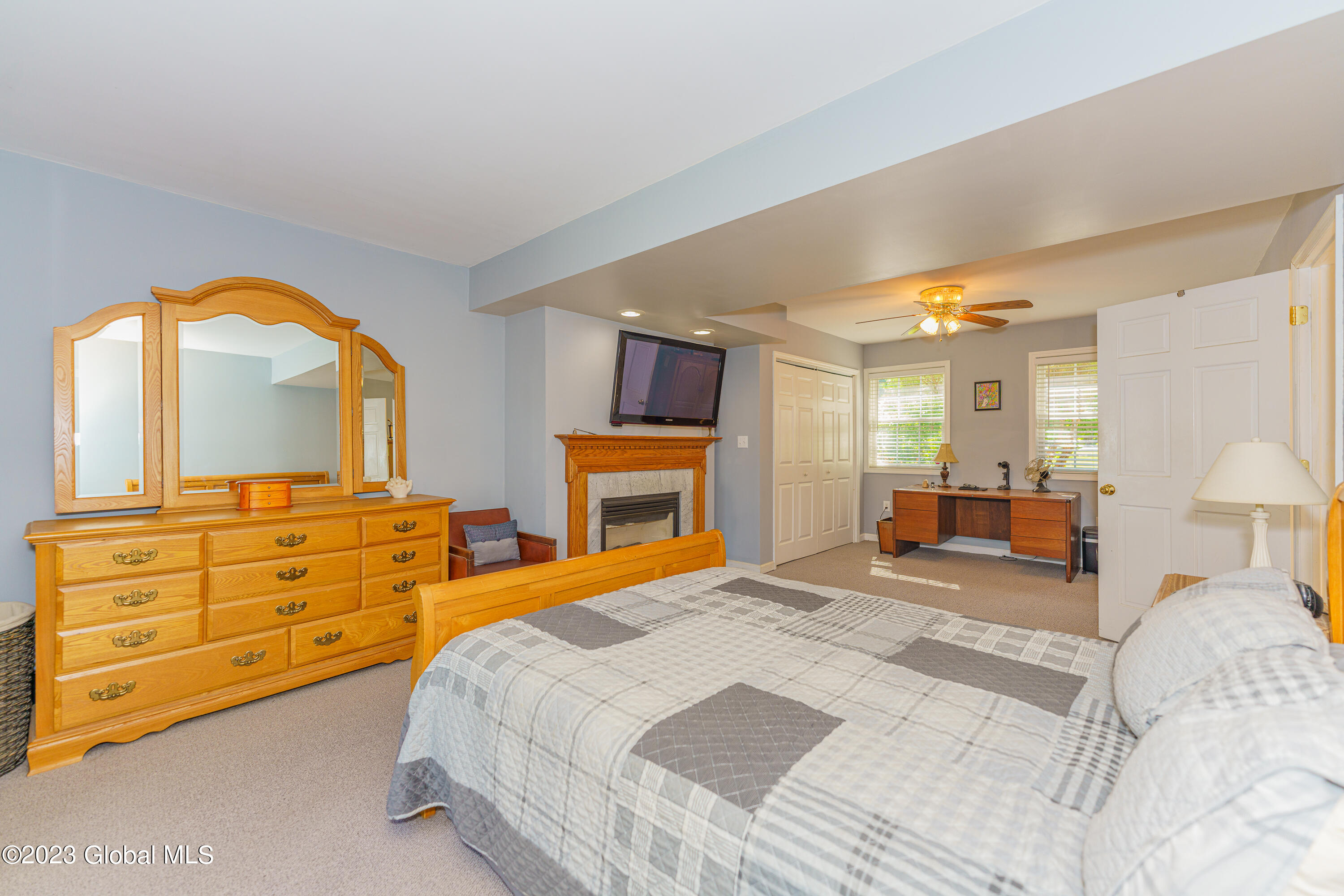 408 New Karner Road Colonie, NY 12205 - Photo 26 of 44 6 Master 5
