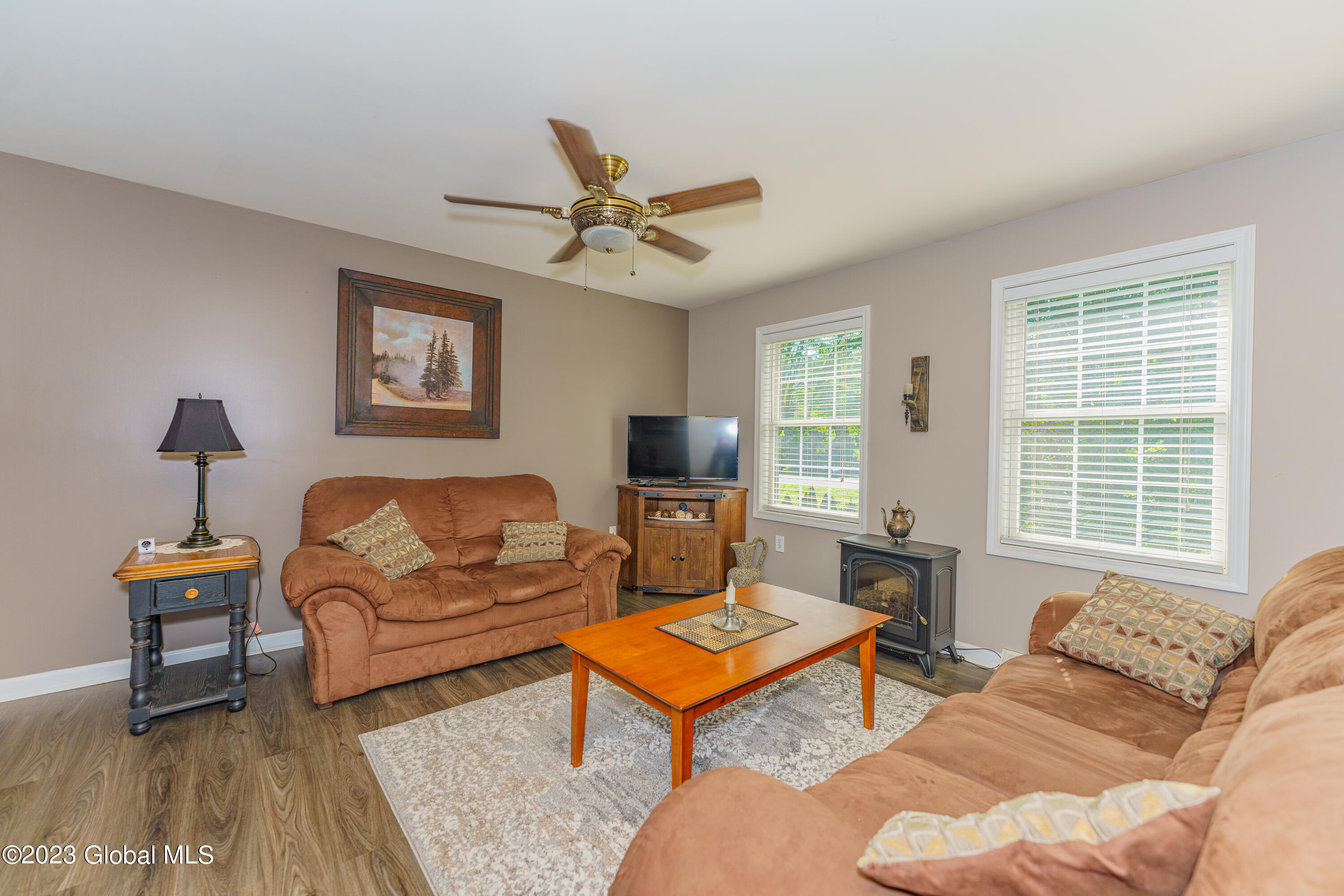 2 Livingroom 2