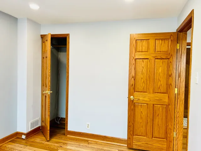 $2,450 | 5249 West 64th Place, Chicago, IL 60638