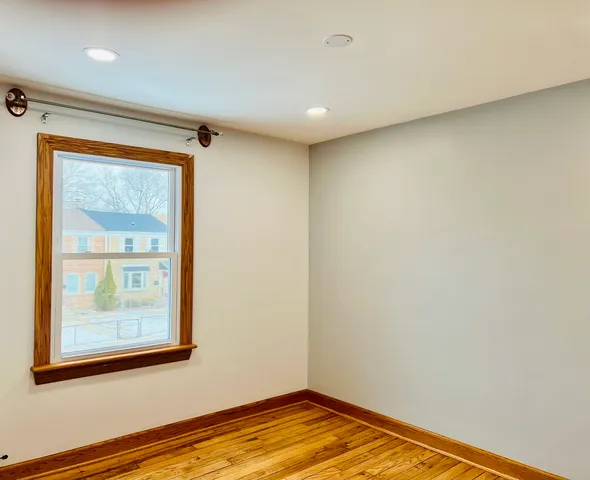 $2,450 | 5249 West 64th Place, Chicago, IL 60638