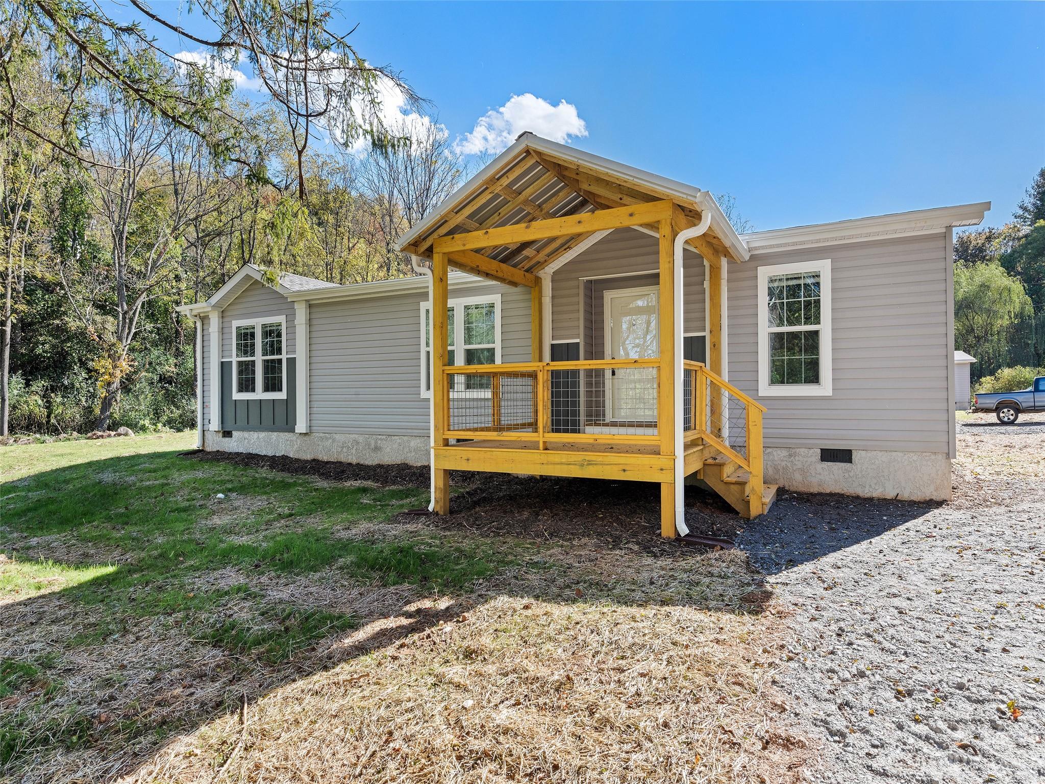 133 Brookside Street Clyde, NC 28721 - Photo 1 of 25 Gallery Image 1