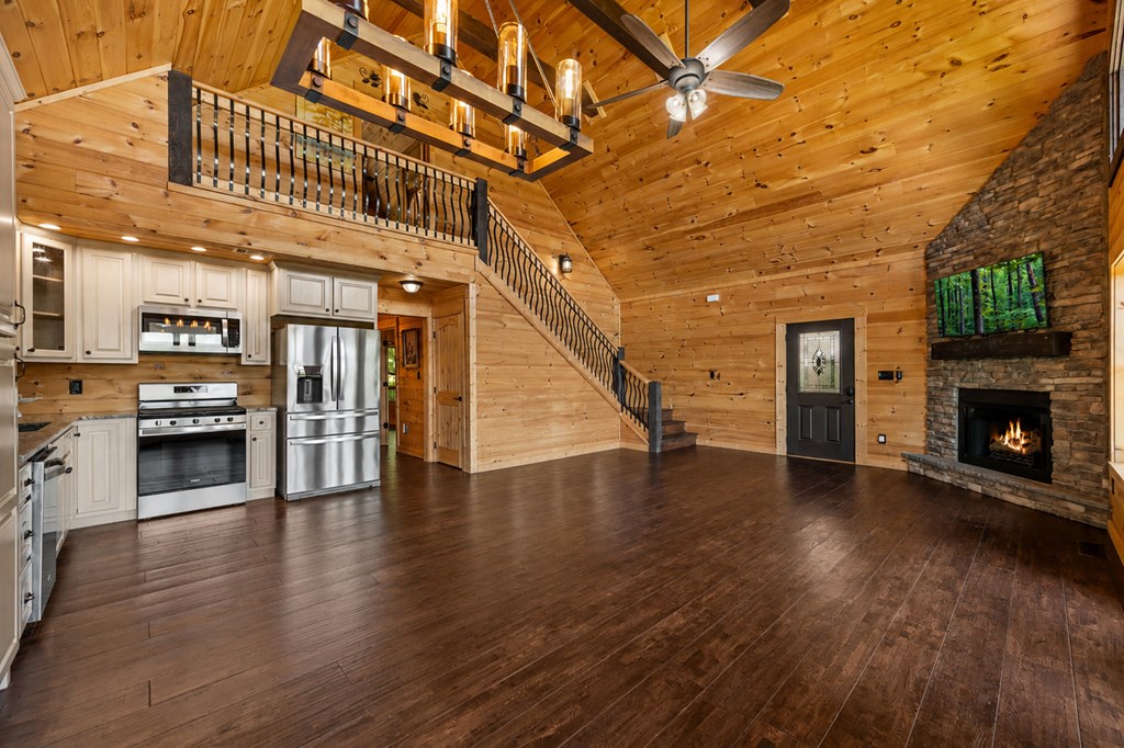 259 Red Bush School Road Blue Ridge, GA 30513 - Photo 10 of 46 Gallery Image 10