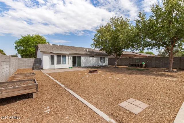 a house view with a outdoor space