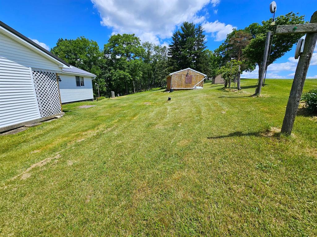640 Taylorstown Ridge Road Taylorstown, PA 15365 - Photo 10 of 37