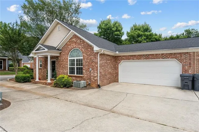 $299,000 | 3309 Raes Creek Road, Unit 13, Marietta, GA 30008