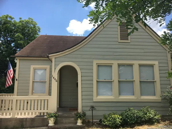 $2,095 | 1446 West Kings Highway, San Antonio, TX 78201