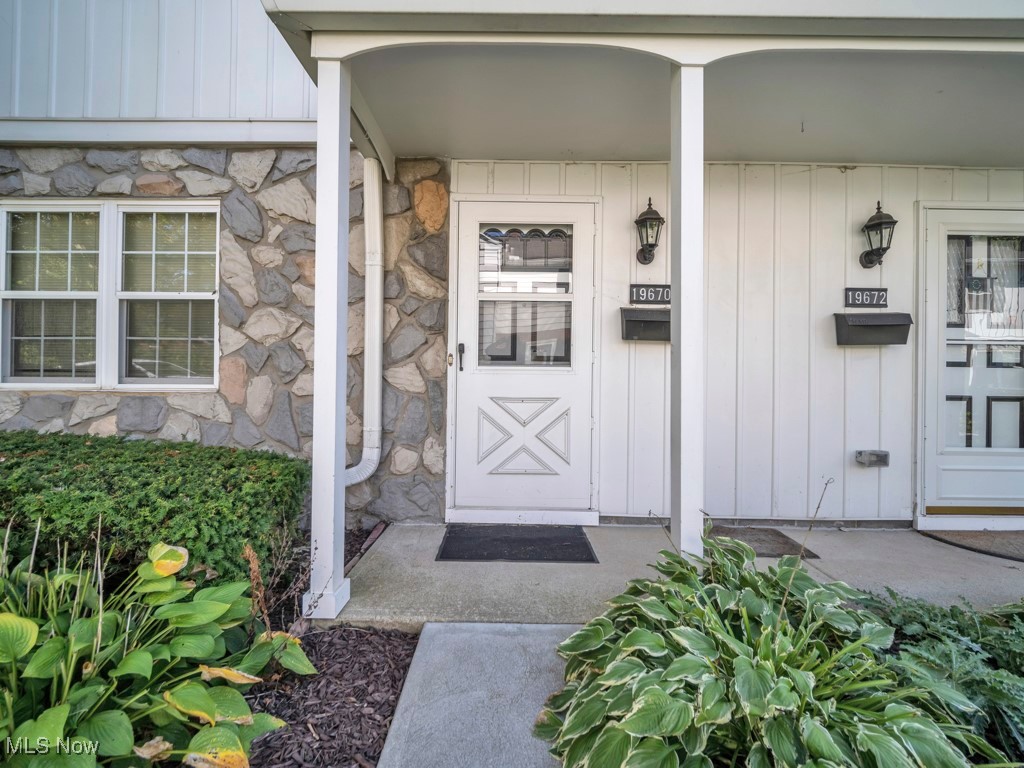 19670 Lorain Road, Unit 29 Cleveland, OH 44126 - Photo 2 of 27 Gallery Image 2