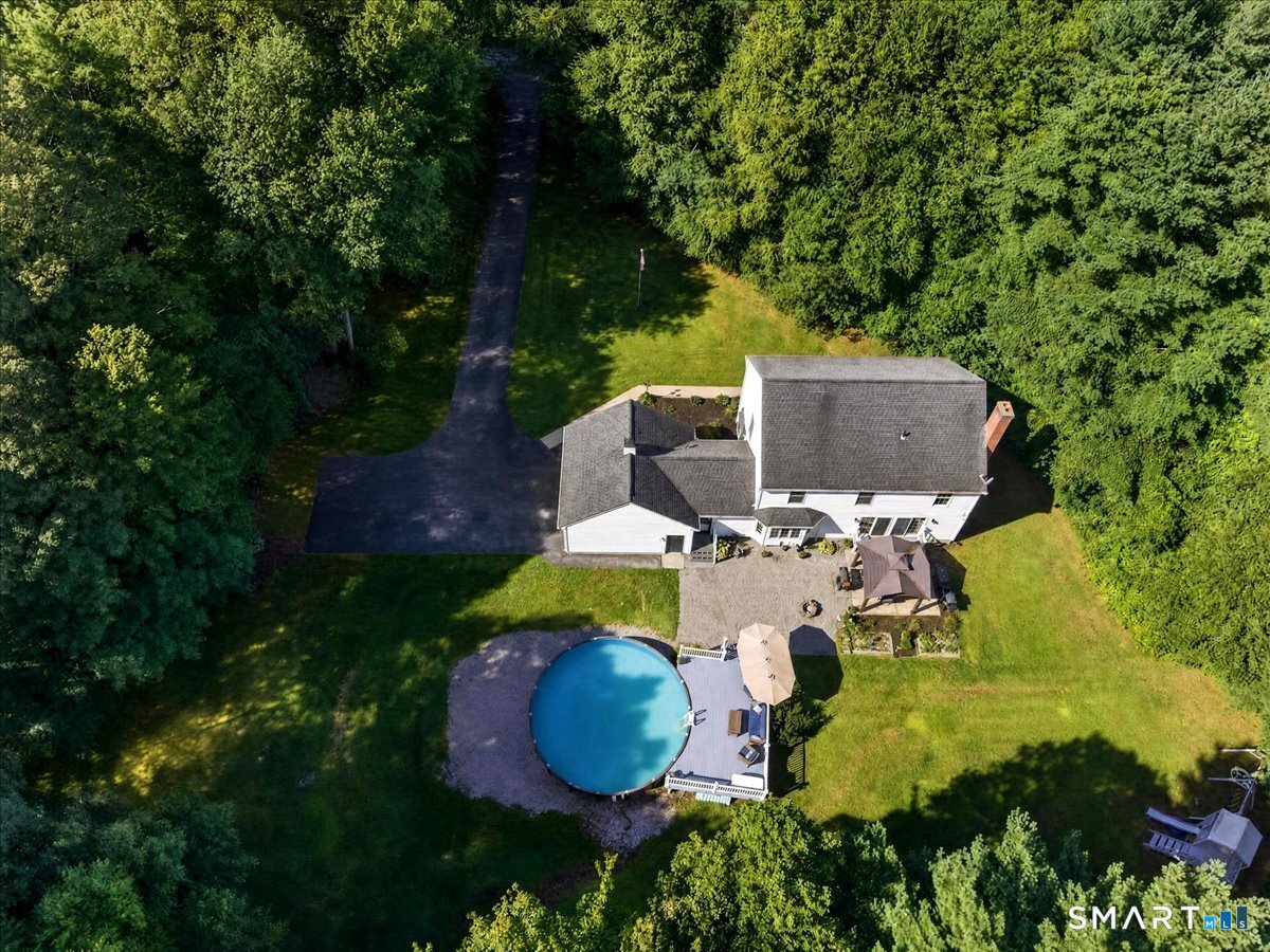 692 Cook Hill Road Killingly, CT 06239 - Photo 9 of 31 Gallery Image 9