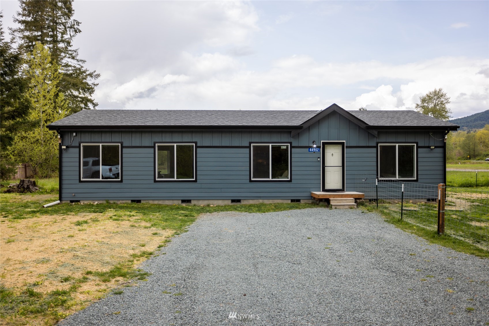 44902 Concrete Road Concrete, WA 98237 - Photo 1 of 38 Gallery Image 1
