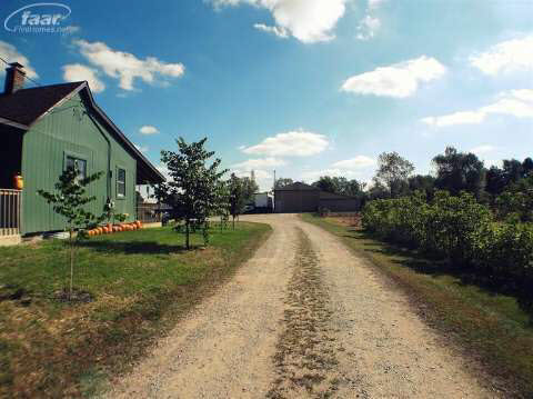 9643 South Reese Road Millington, MI 48746 - Photo 3 of 34 20374798-2.JPG