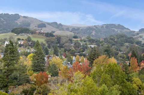 $2,995,000 | 16 Dutch Valley Lane, San Anselmo, CA 94960