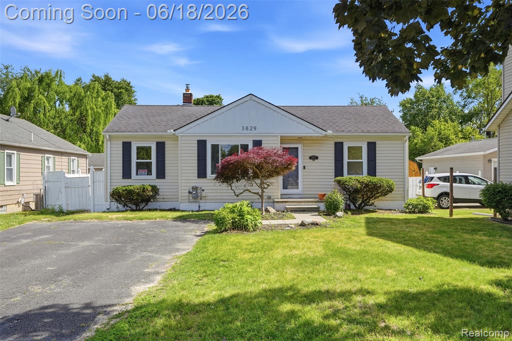 3829 West Auburn Road Rochester Hills, MI 48309 - Photo 1 of 24