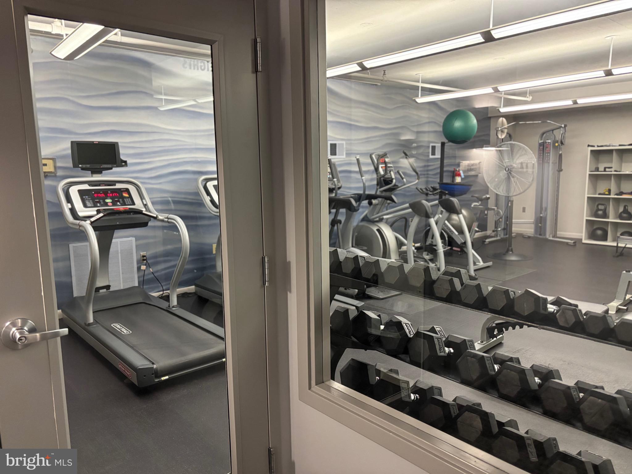 1300 N Street Northwest, Unit 21 Washington, DC 20005 - Photo 20 of 21 a view of a room with gym equipment