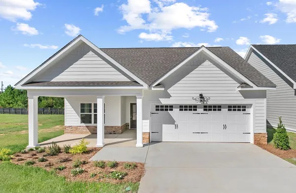 $338,500 | 109 Yorkhill Street, Dothan, AL 36305