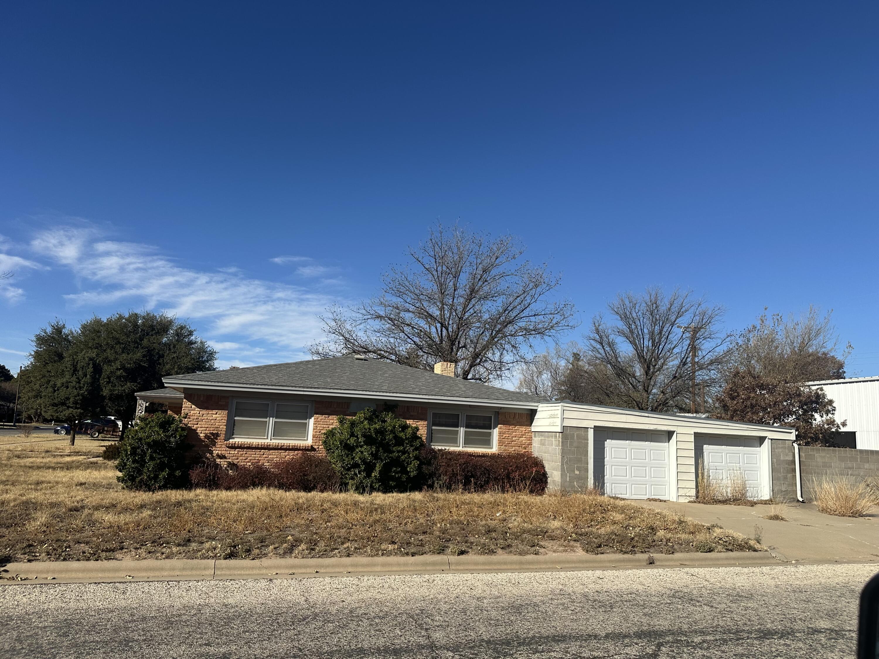 600 Southwest Ave J Seminole, TX 79360 - Photo 3 of 29 IMG_7700
