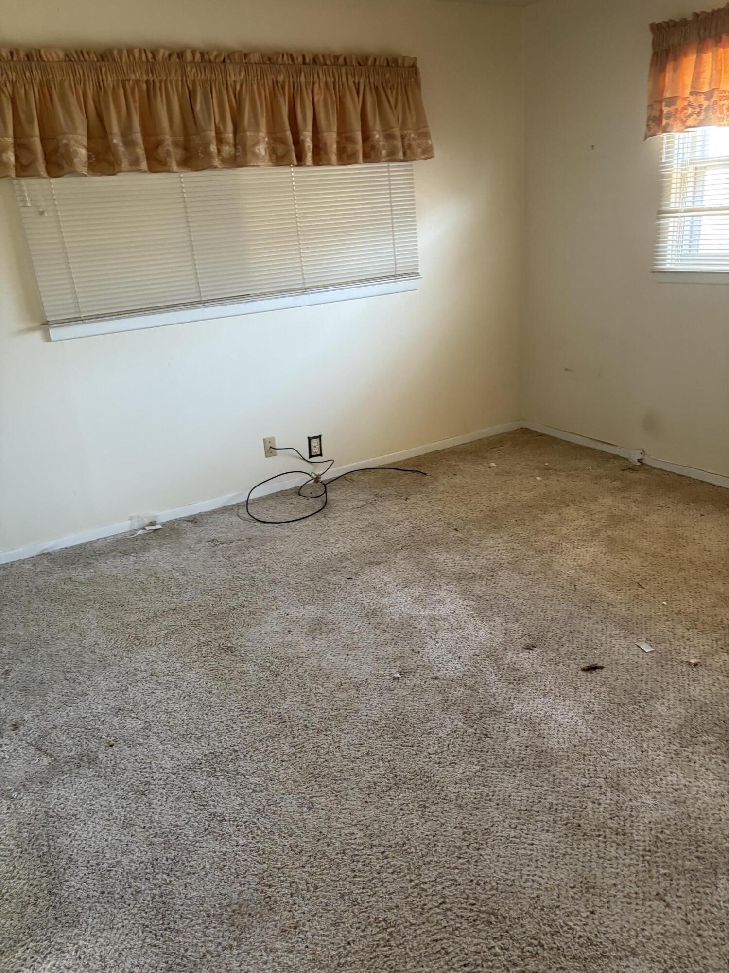 600 Southwest Ave J Seminole, TX 79360 - Photo 7 of 29 IMG_8119