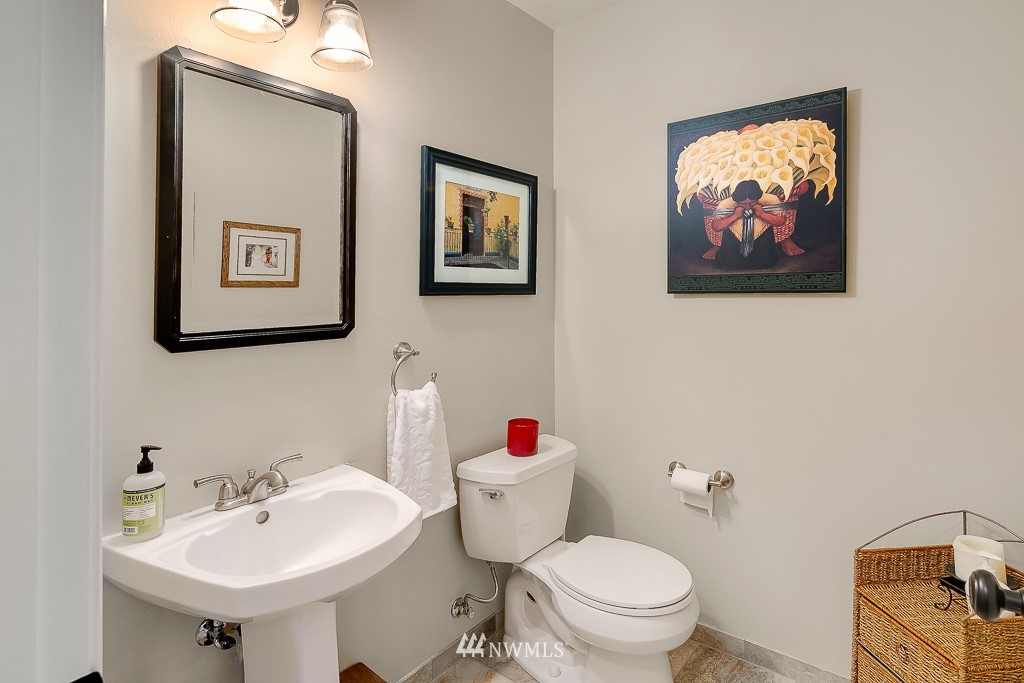 2124 241st Street Southeast Bothell, WA 98021 - Photo 14 of 23