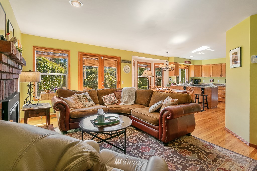 2124 241st Street Southeast Bothell, WA 98021 - Photo 8 of 23