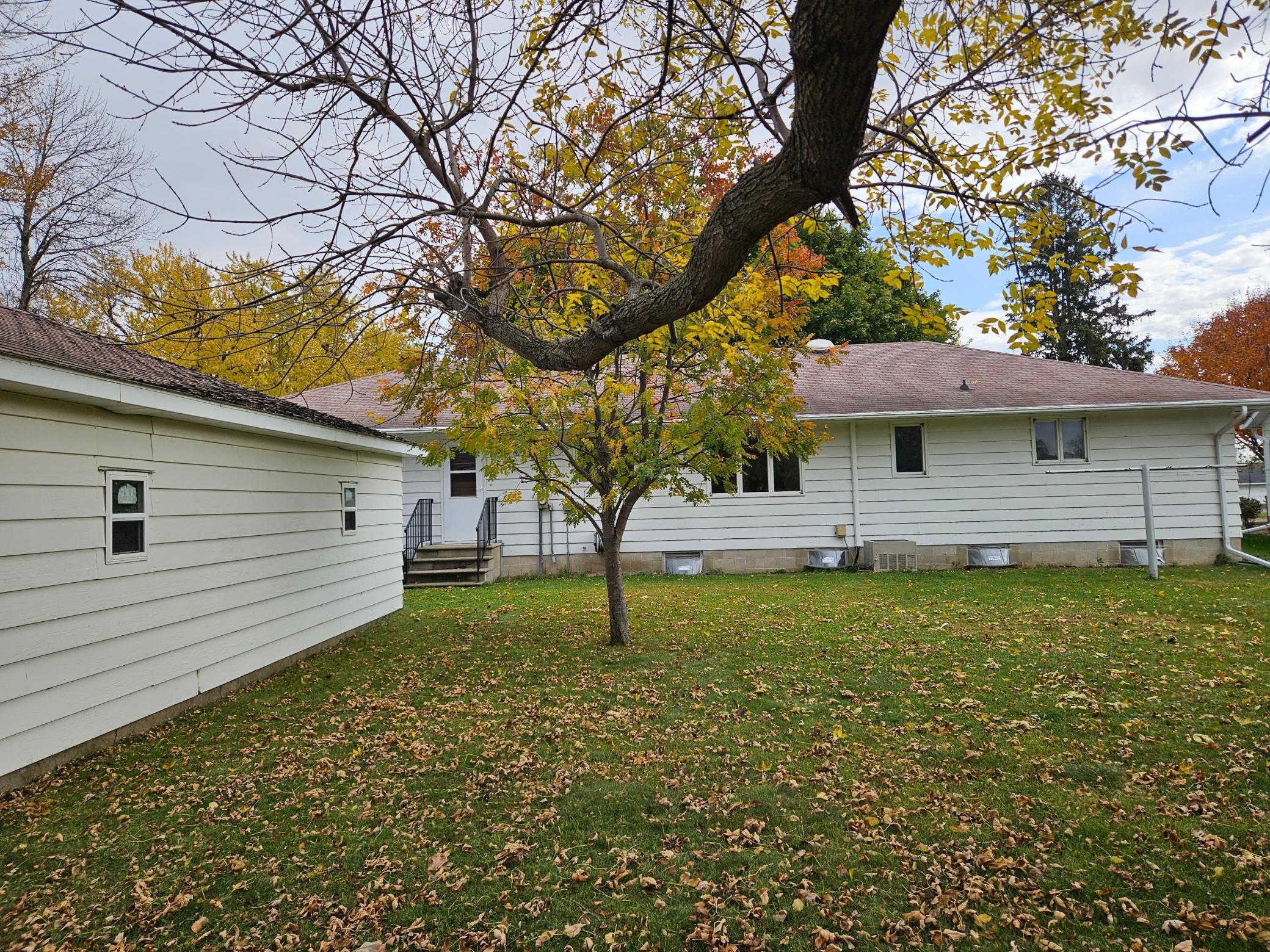 105 Robert Street Elrosa, MN 56325 - Photo 25 of 35