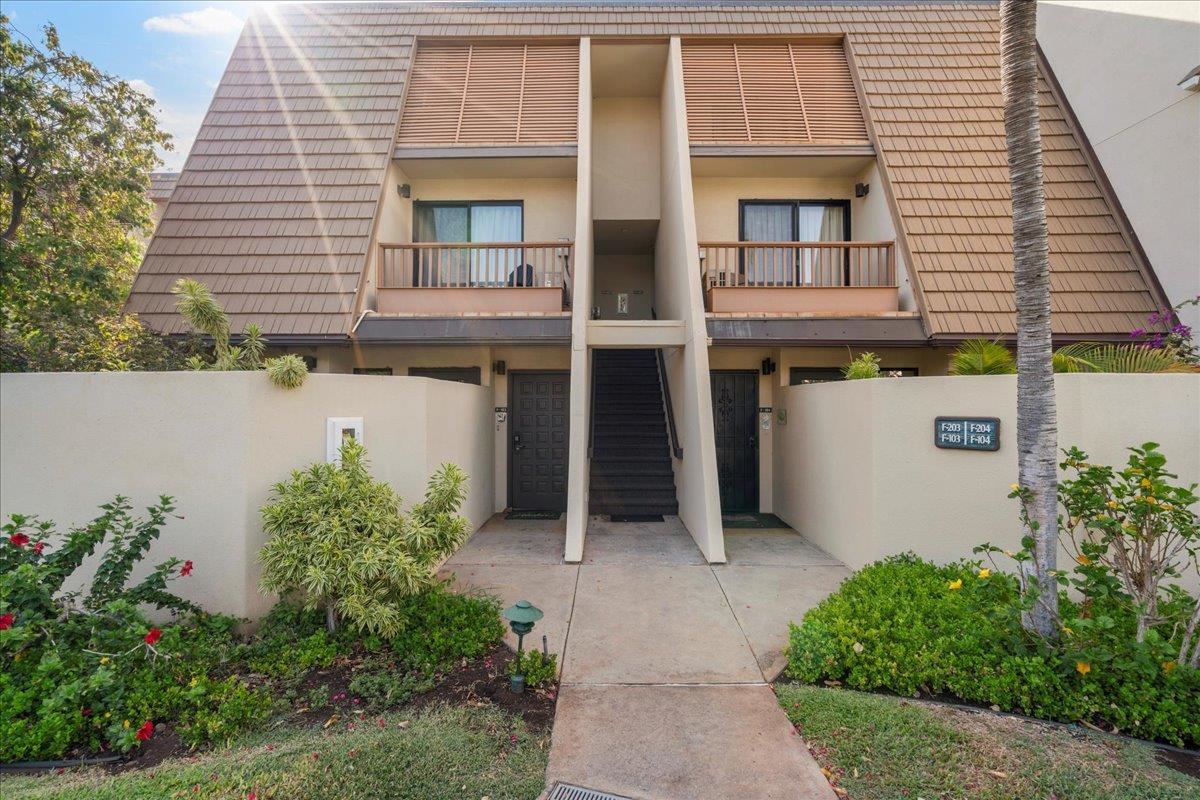 2777 South Kihei Road, Unit F203 Kihei, HI 96753 - Photo 10 of 37 front view of a house