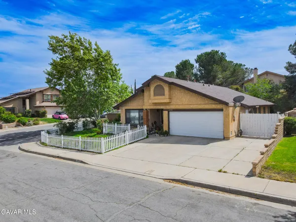 $485,750 | 2528 Poker Plant Court, Palmdale, CA 93550