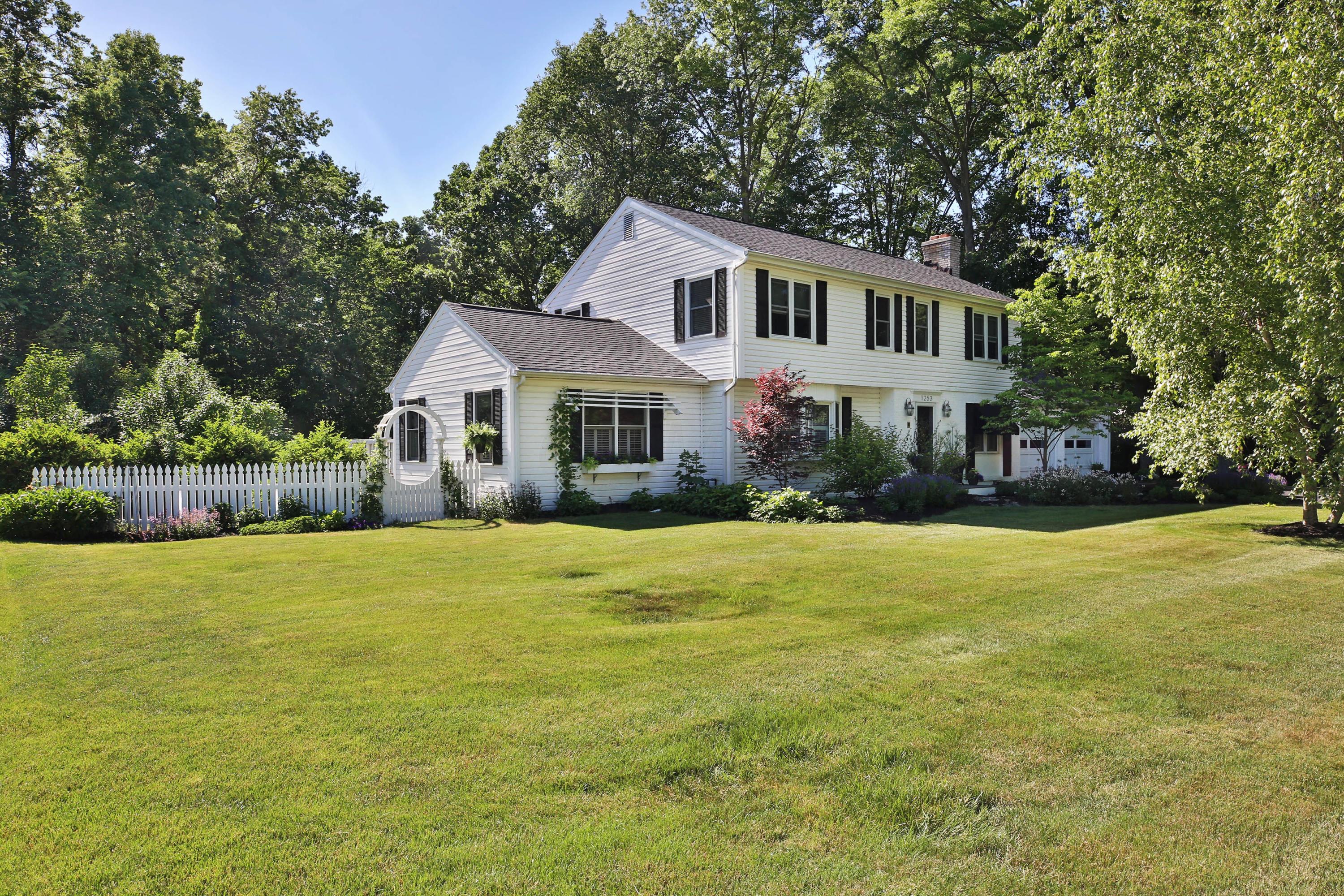 1253 Adare Road Marion, OH 43302 - Photo 5 of 84 Gallery Image 5