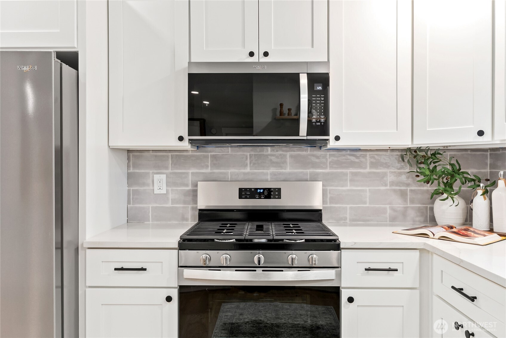 17451 Southeast 262nd Street Covington, WA 98042 - Photo 17 of 38