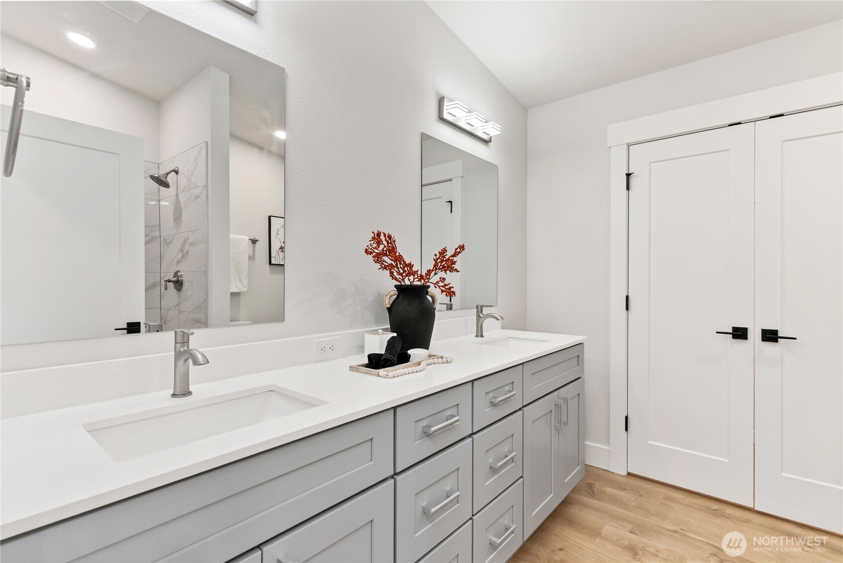 17451 Southeast 262nd Street Covington, WA 98042 - Photo 24 of 38