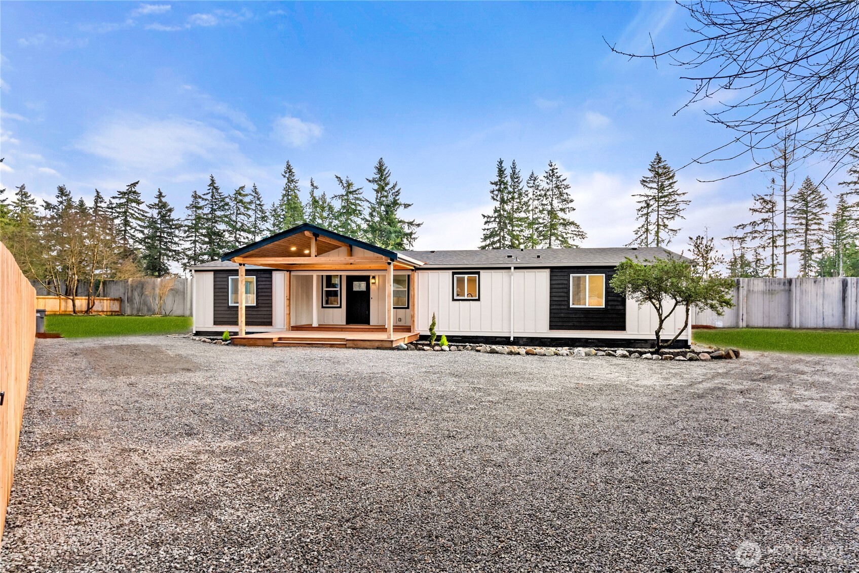 17451 Southeast 262nd Street Covington, WA 98042 - Photo 3 of 38