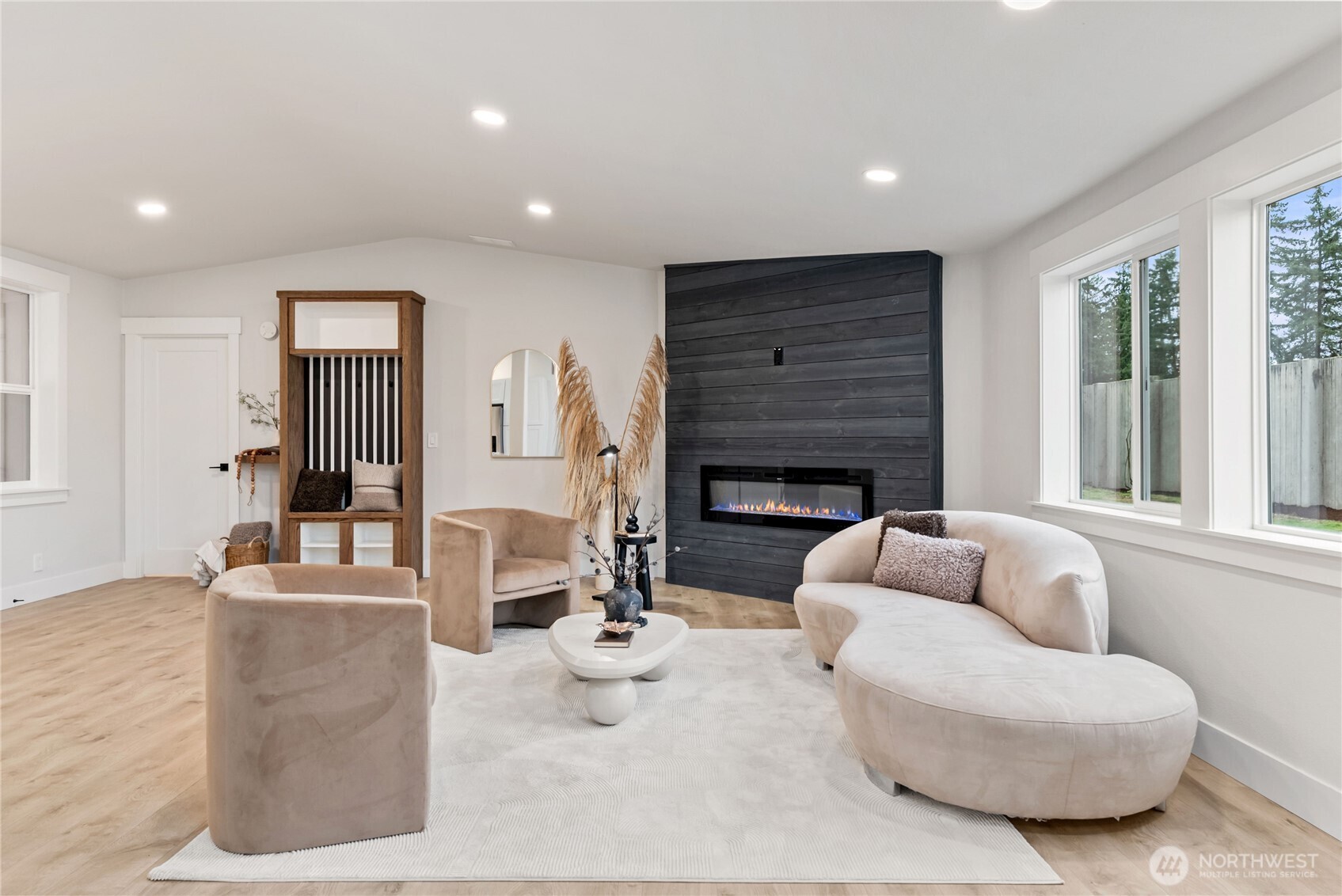 17451 Southeast 262nd Street Covington, WA 98042 - Photo 8 of 38