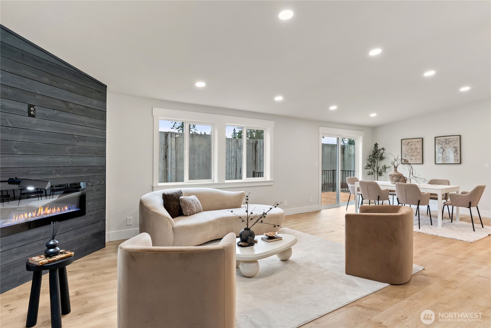 17451 Southeast 262nd Street Covington, WA 98042 - Photo 9 of 38