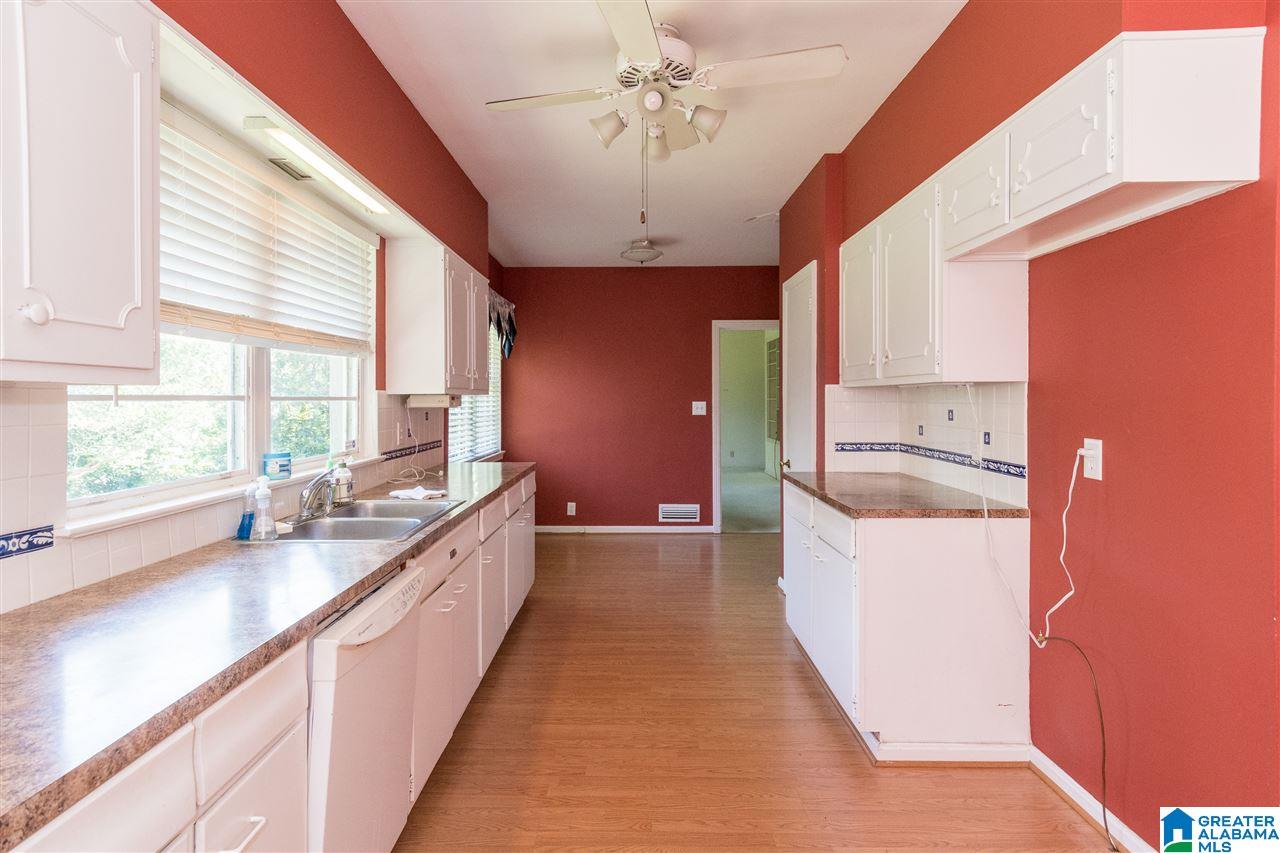 2425 Shades Crest Road Birmingham, AL 35216 - Photo 10 of 25