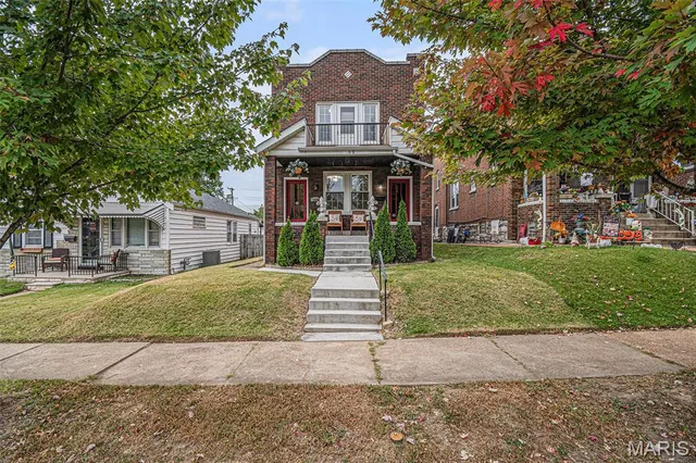 $319,900 | 5608 Devonshire Avenue, St. Louis, MO 63109