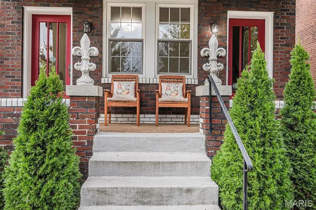 $319,900 | 5608 Devonshire Avenue, St. Louis, MO 63109