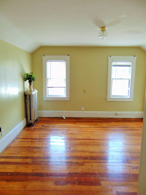 81 Kingsley Street Springfield, MA 01104 - Photo 15 of 15