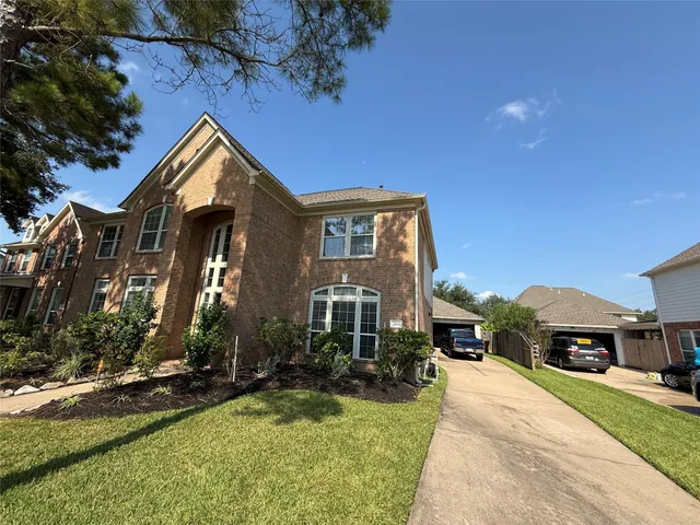 $2,999 | 2906 Castlerock Court, Pearland, TX 77584