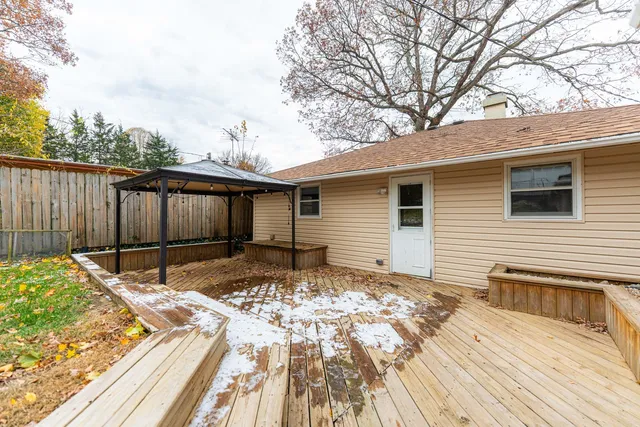 $272,500 | 1826 South 3rd Place, St. Charles, IL 60174