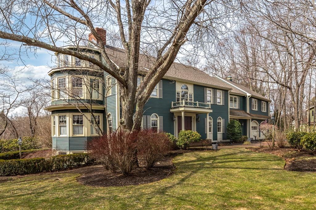 28 Solomon Pierce Road Lexington, MA 02420 - Photo 1 of 26 Gallery Image 1