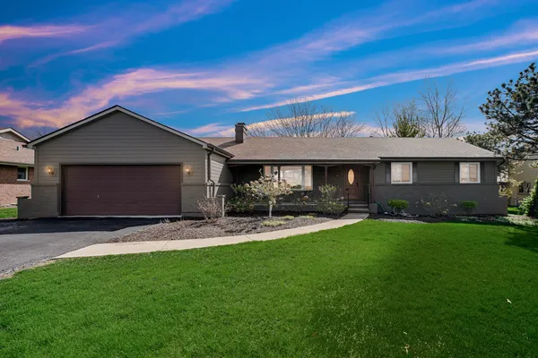 $675,000 | 85 Larch Road, Frankfort, IL 60423