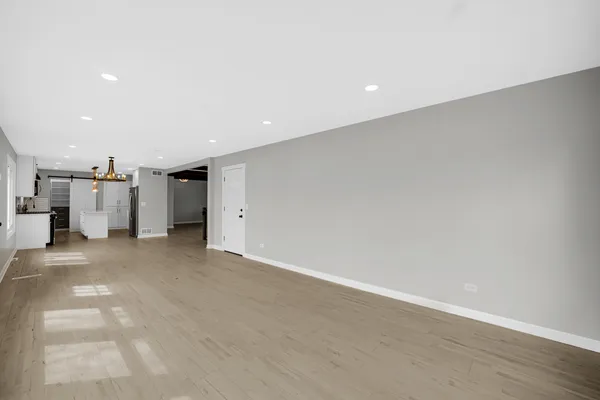 $675,000 | 85 Larch Road, Frankfort, IL 60423