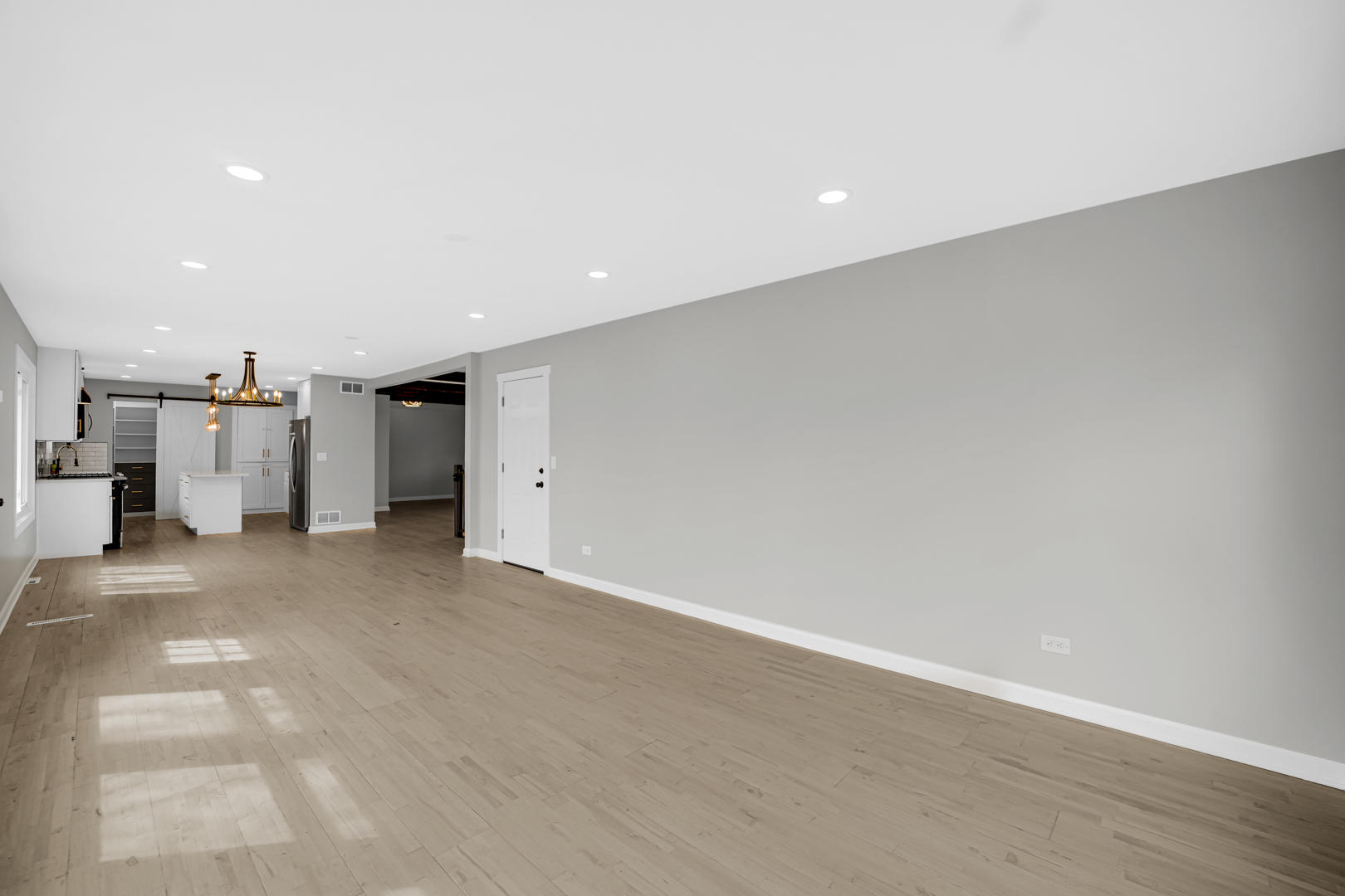 85 Larch Road Frankfort, IL 60423 - Photo 9 of 38