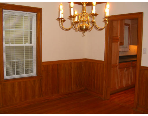 206 Winslow Road Newton, MA 02468 - Photo 8 of 9