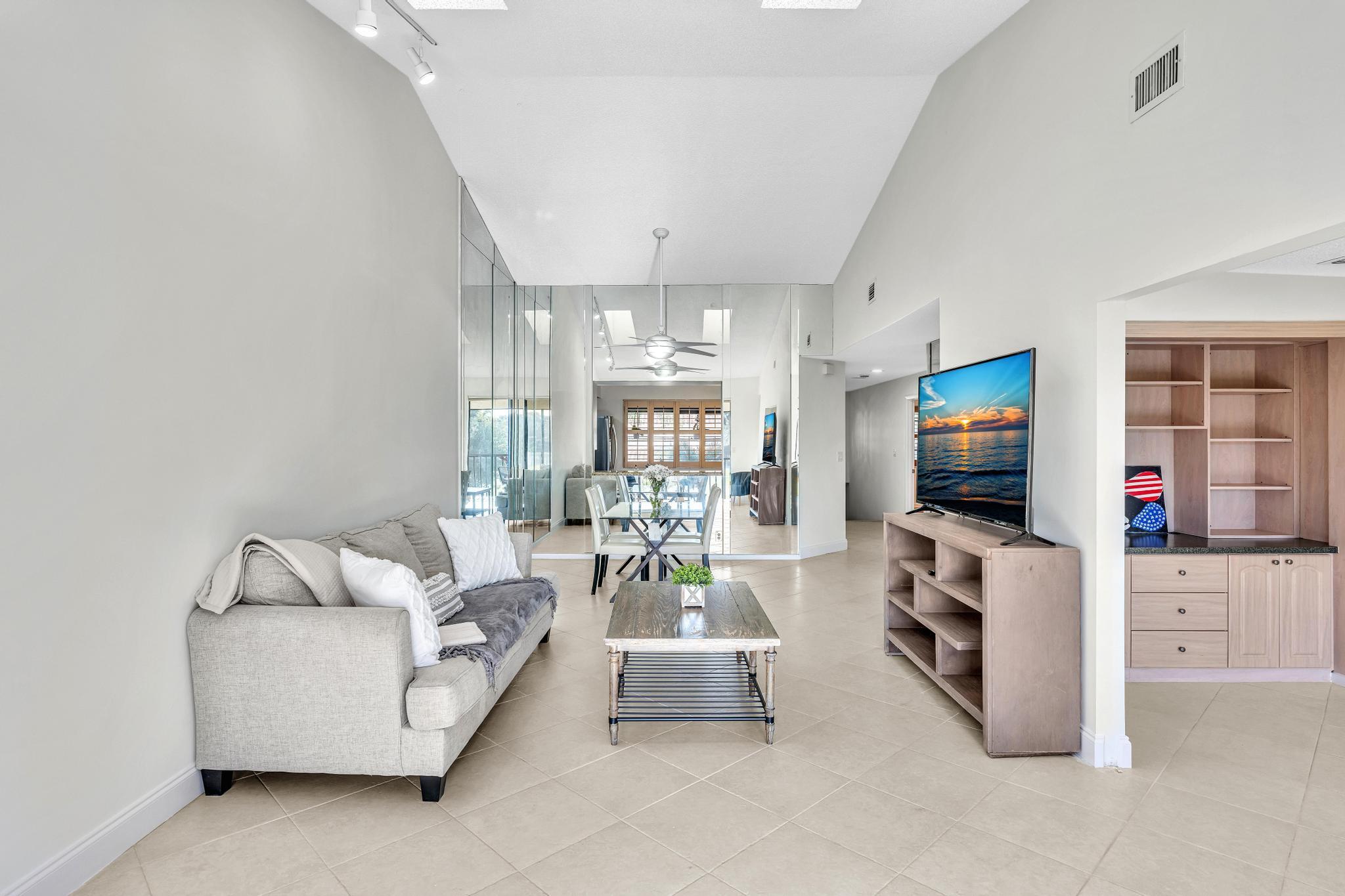 7718 La Mirada Drive Boca Raton, FL 33433 - Photo 19 of 56 Living Space