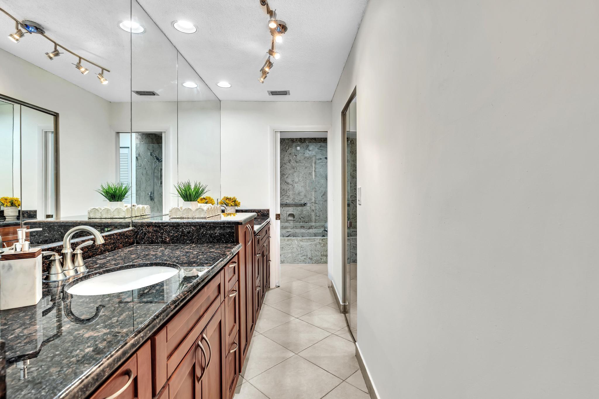 7718 La Mirada Drive Boca Raton, FL 33433 - Photo 24 of 56 Primary Bath