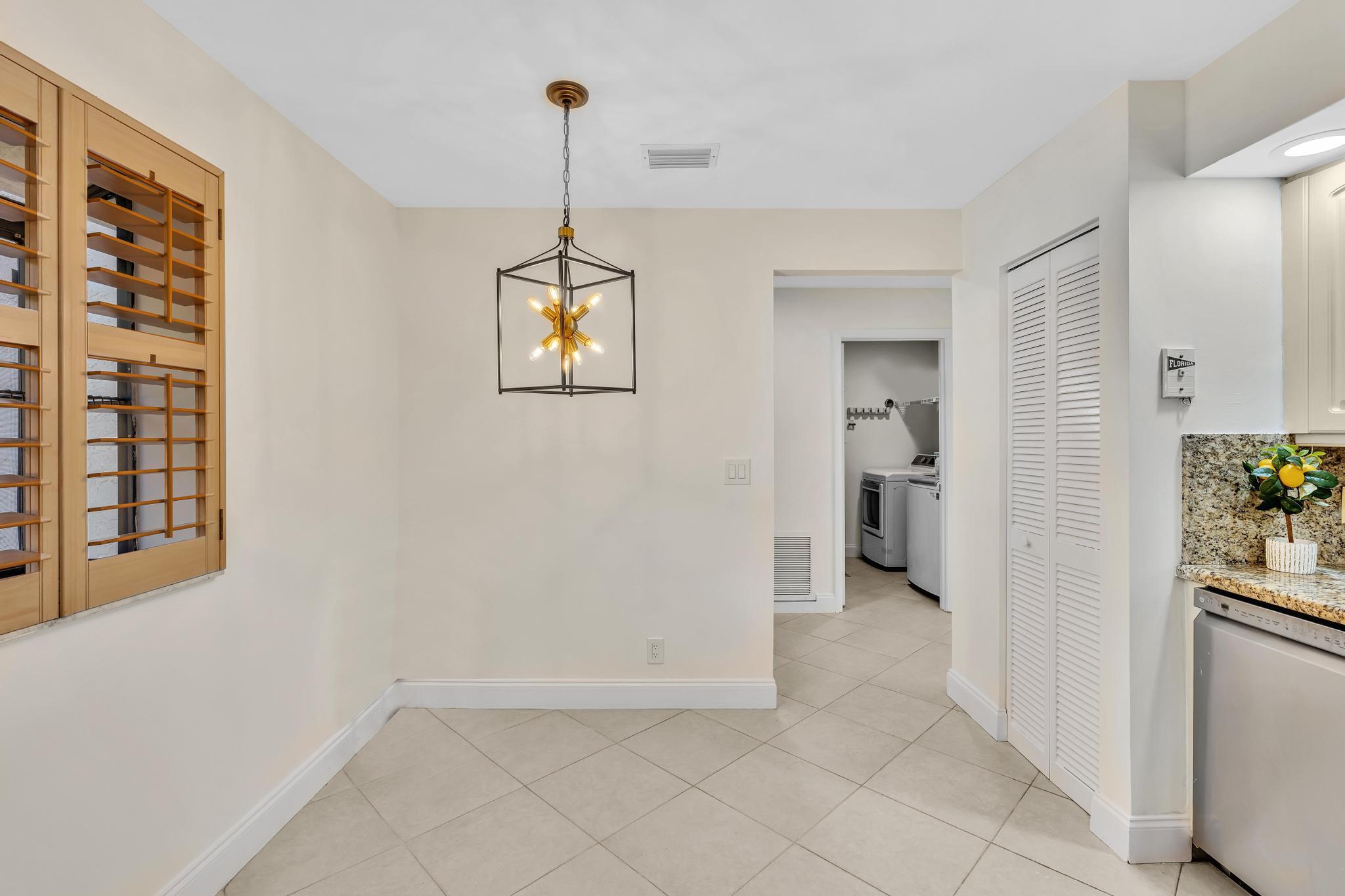 7718 La Mirada Drive Boca Raton, FL 33433 - Photo 9 of 56 Eat in nook