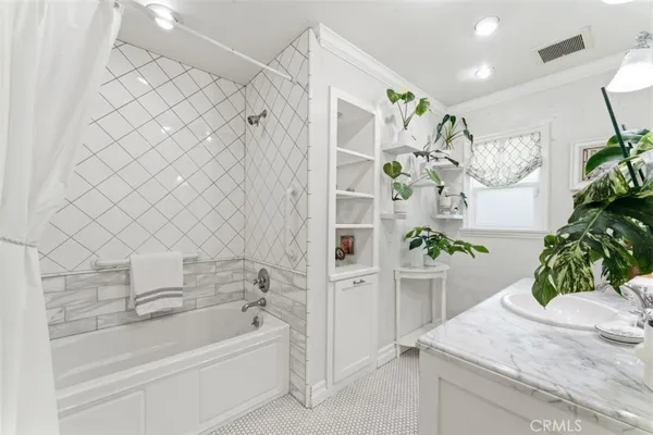 $1,799,000 | 4467 Babcock Avenue, Studio City, CA 91604