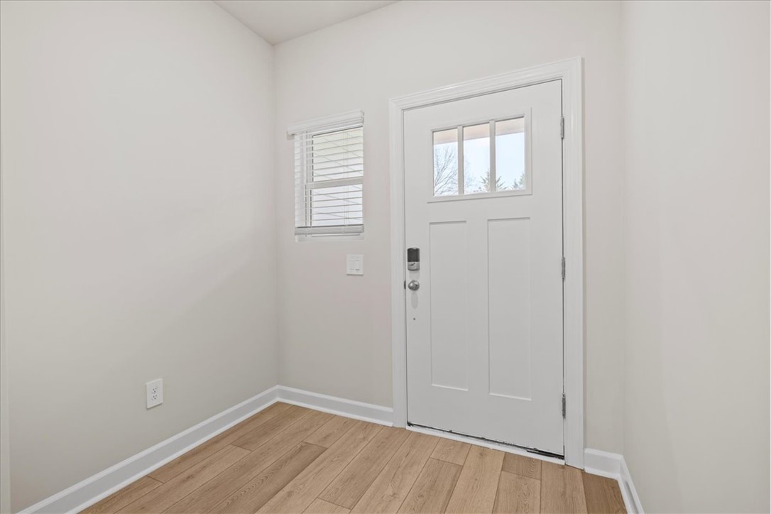 107 Kerwin Court Woodruff, SC 29388 - Photo 5 of 32
