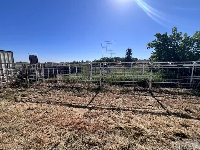 $680,000 | 2587 Sparks Lane, American Falls, ID 83211