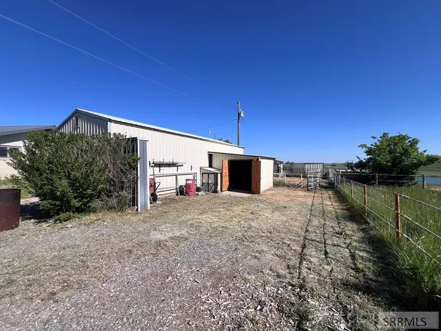 $680,000 | 2587 Sparks Lane, American Falls, ID 83211