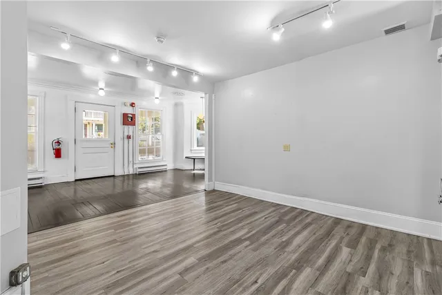 $1,800 | 74 Maple Avenue, Unit 1, Barrington, RI 02806